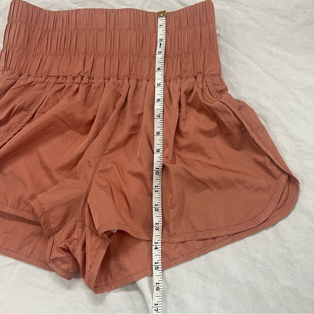 FREE PEOPLE MOVEMENT The Way Home High Rise Brushed Apricot Shorts Size S - Picture 11 of 11